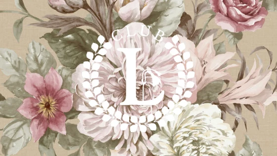 The Club Linnéa logo in white against a floral backdrop.